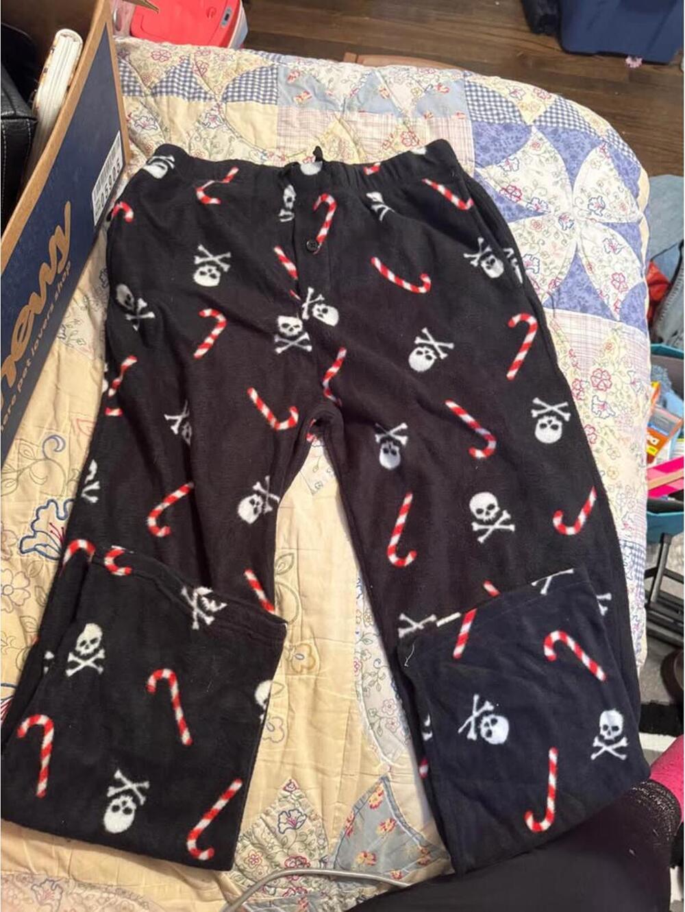 3 Men’s Winter Pajamas Bottoms - size small to medium - Picture 4 of 4
